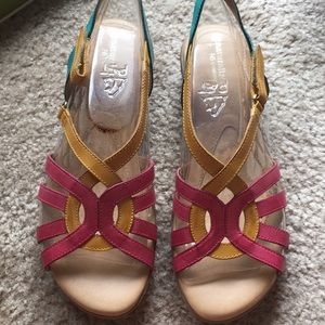 Brand New in Box Naturalizer Sandals